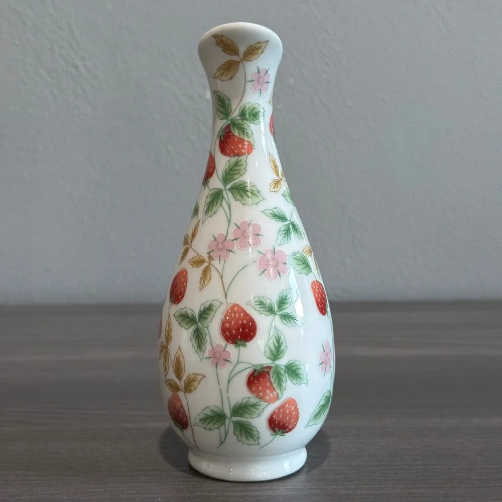 Vintage Strawberry Ceramic Bud Vase Pitcher Handle Floral Cottagecore Decor 7